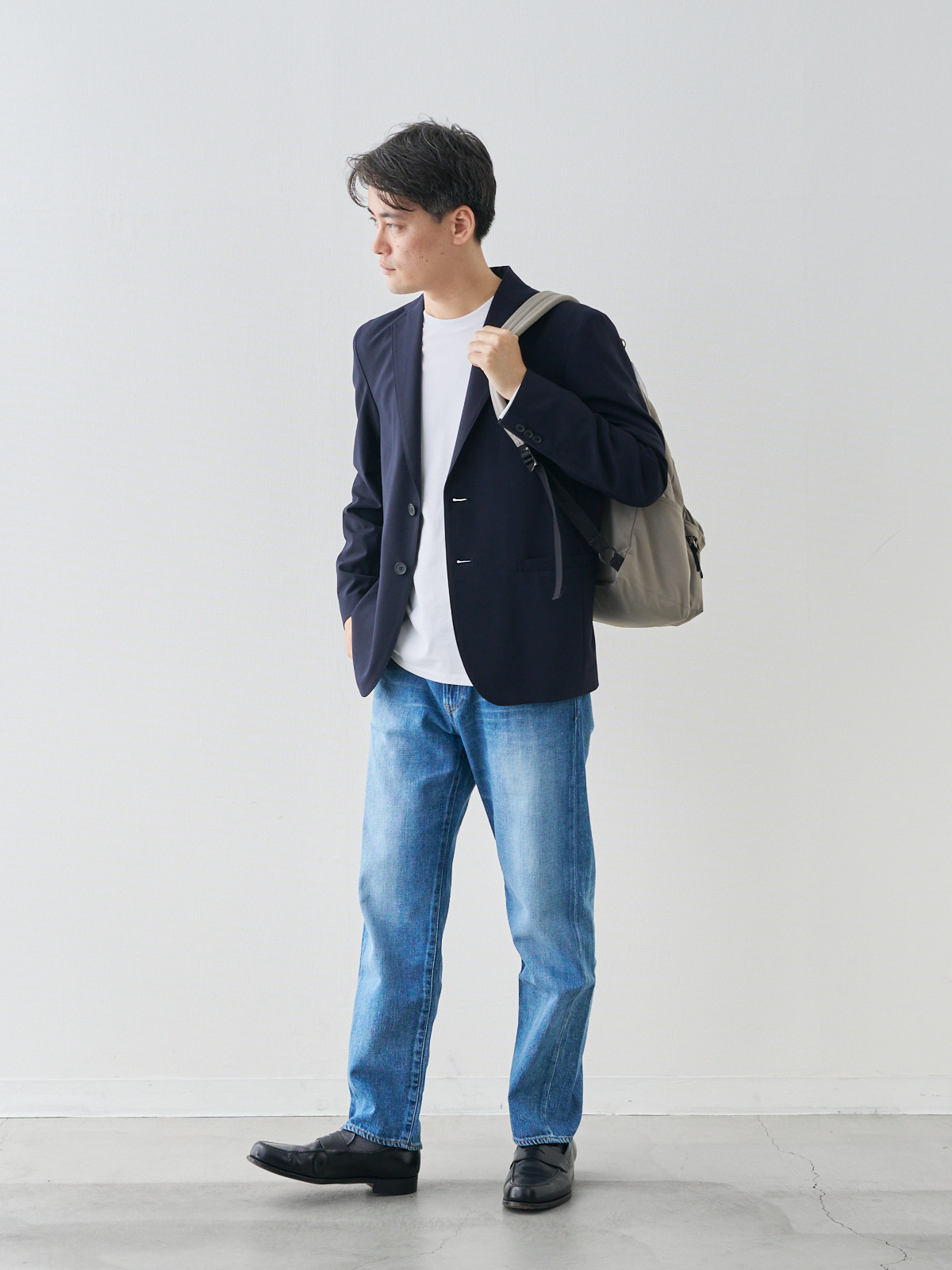 モデル 181cm 71kg ウエスト82cm サイズ L