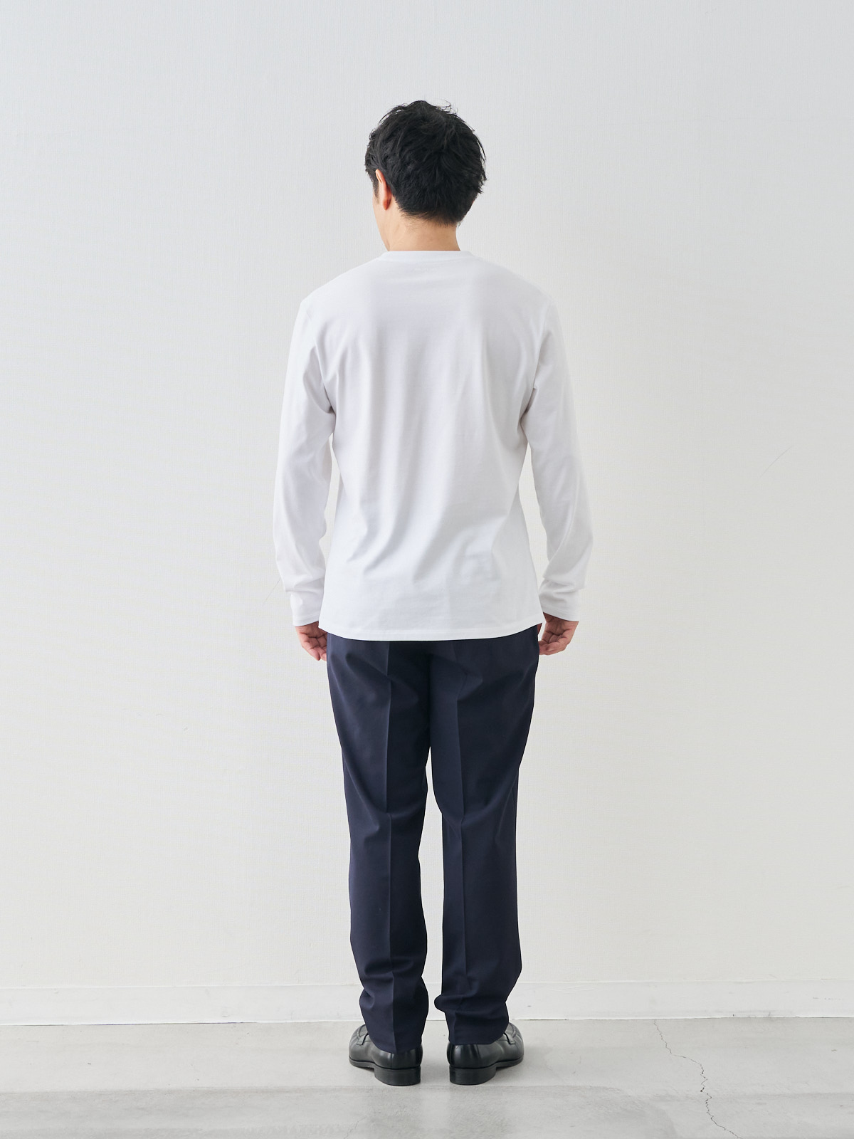 モデル 171cm 70kg ウエスト85cm サイズ L
