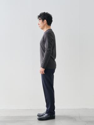 モデル 171cm 70kg ウエスト85cm サイズ M カラー:チャコールグレー
