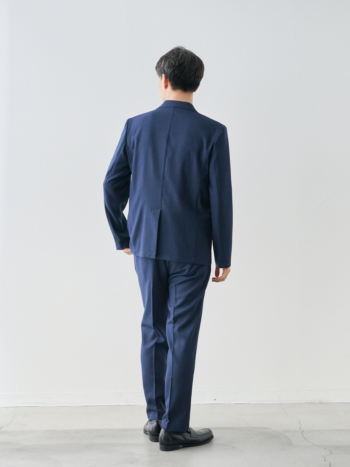 モデル 181cm 71kg ウエスト82cm サイズ L