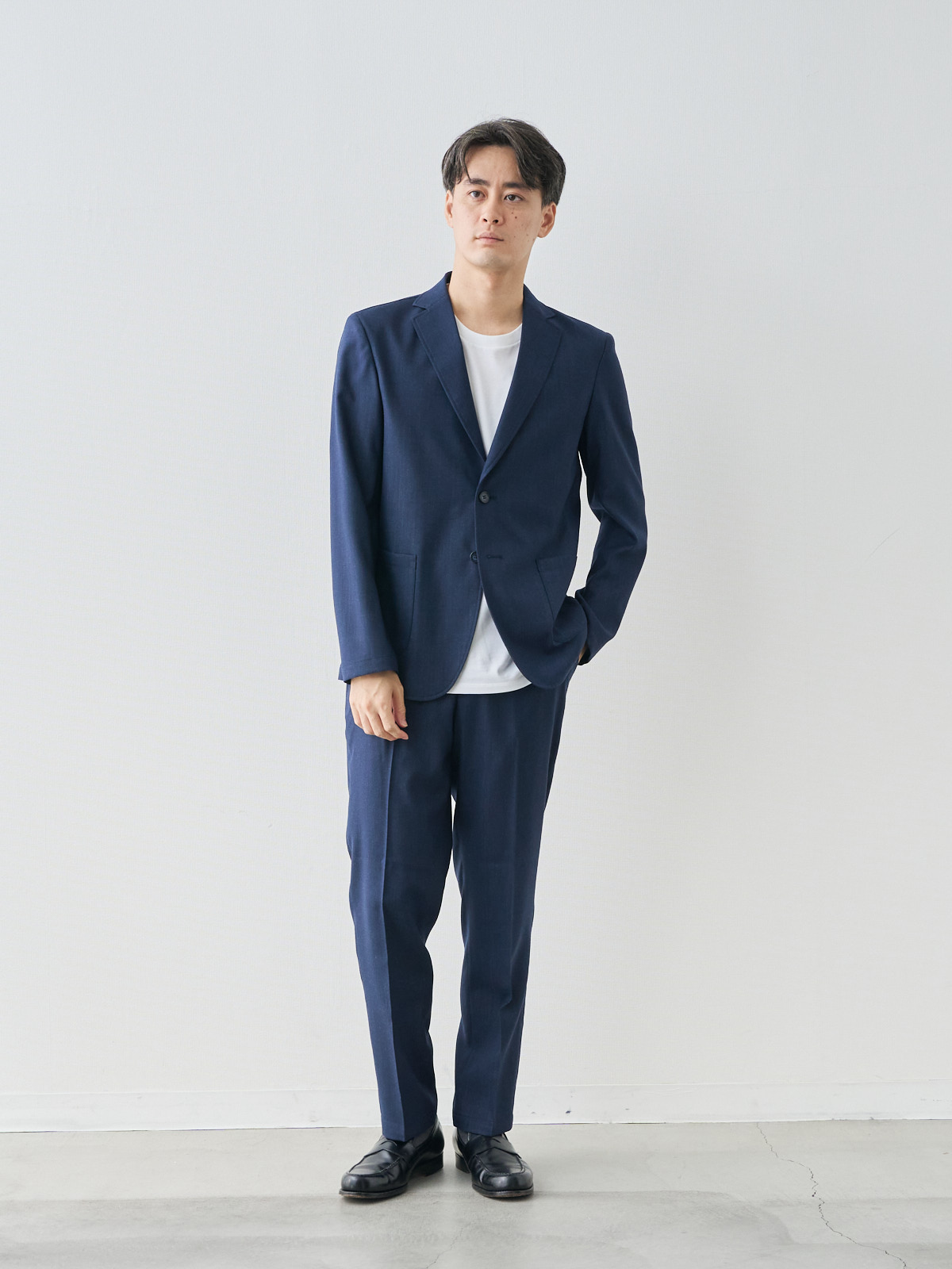 モデル 181cm 71kg ウエスト82cm サイズ L