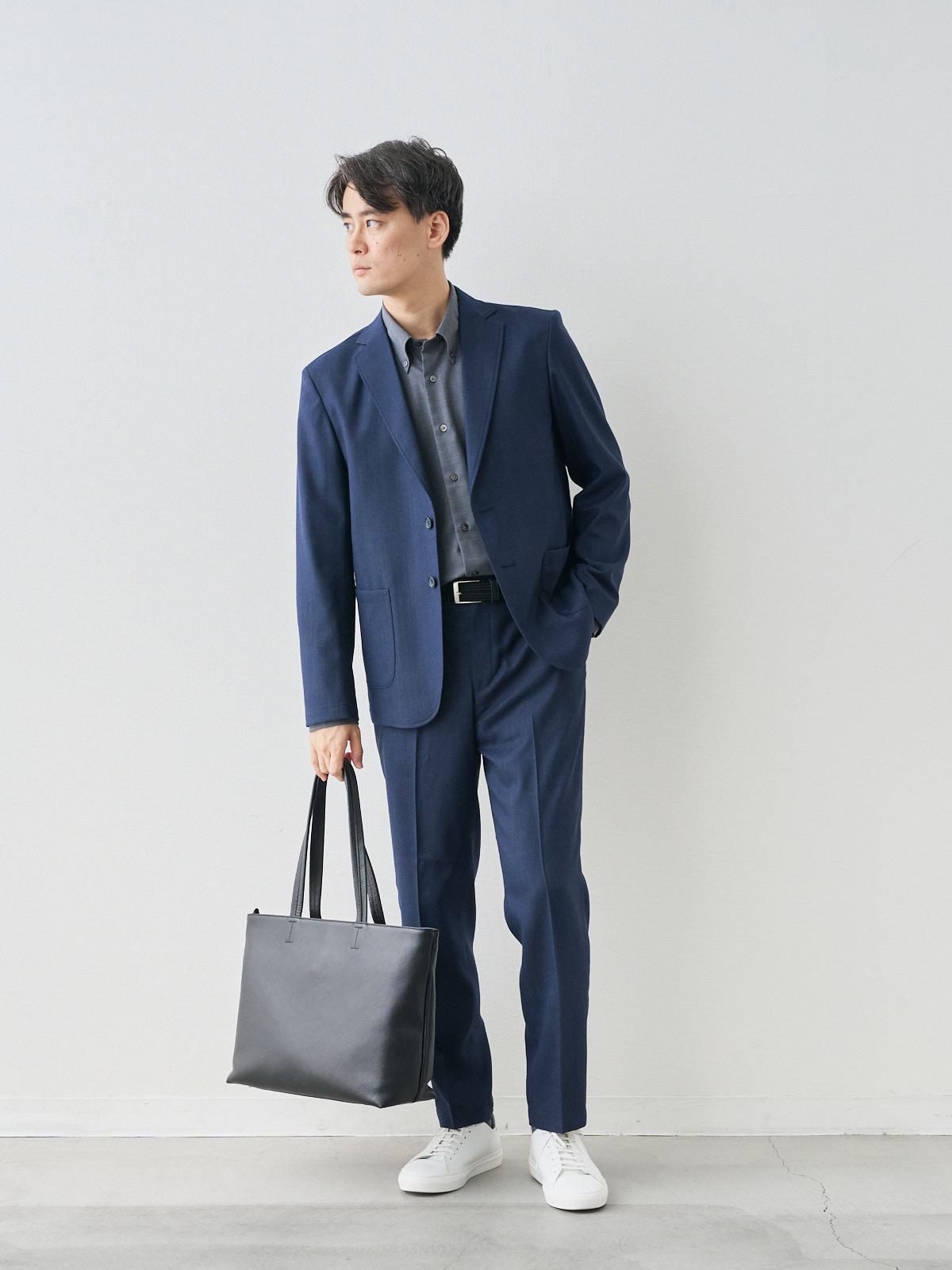 モデル 181cm 71kg ウエスト82cm サイズ L