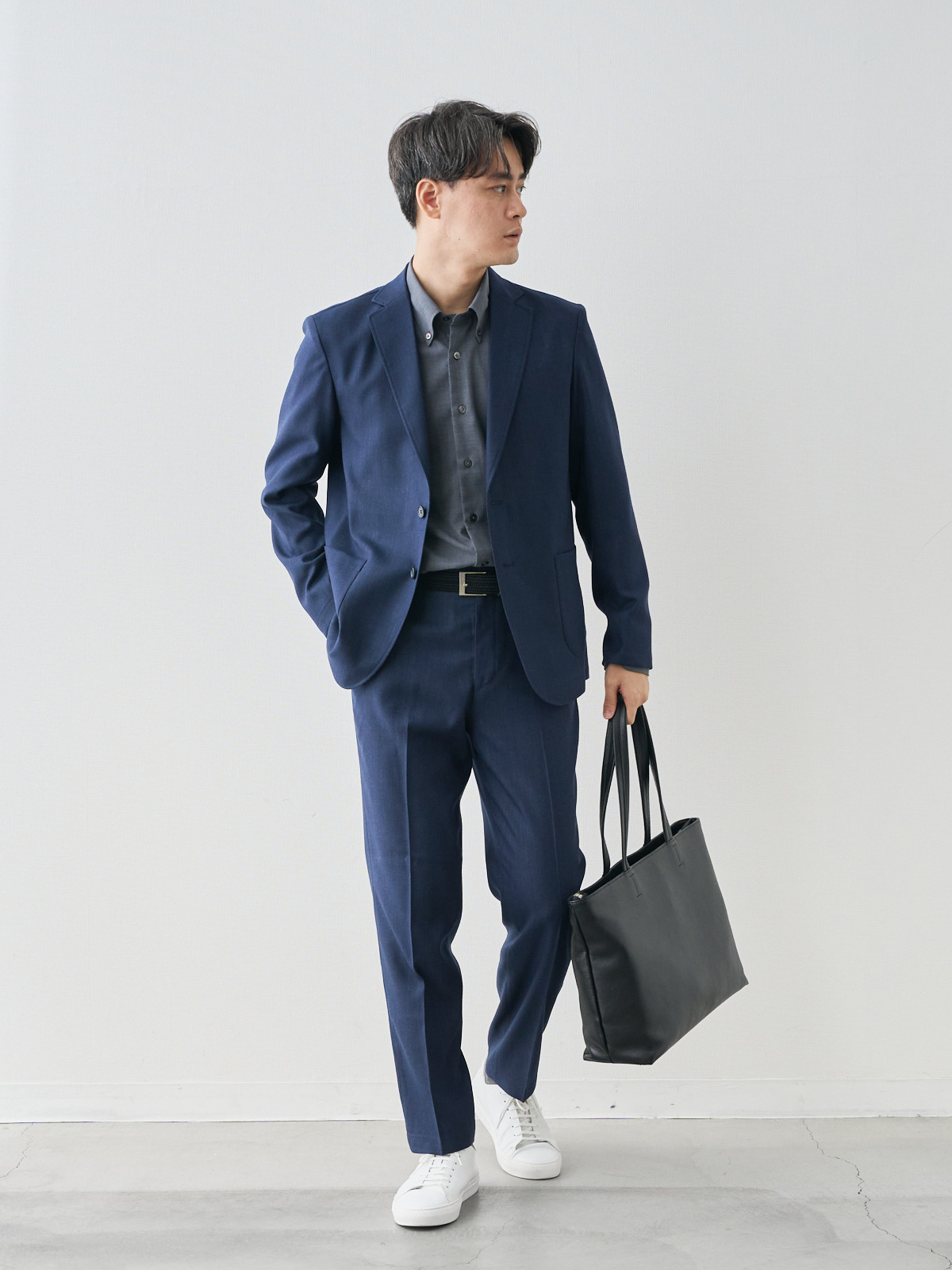 モデル 181cm 71kg ウエスト82cm サイズ L