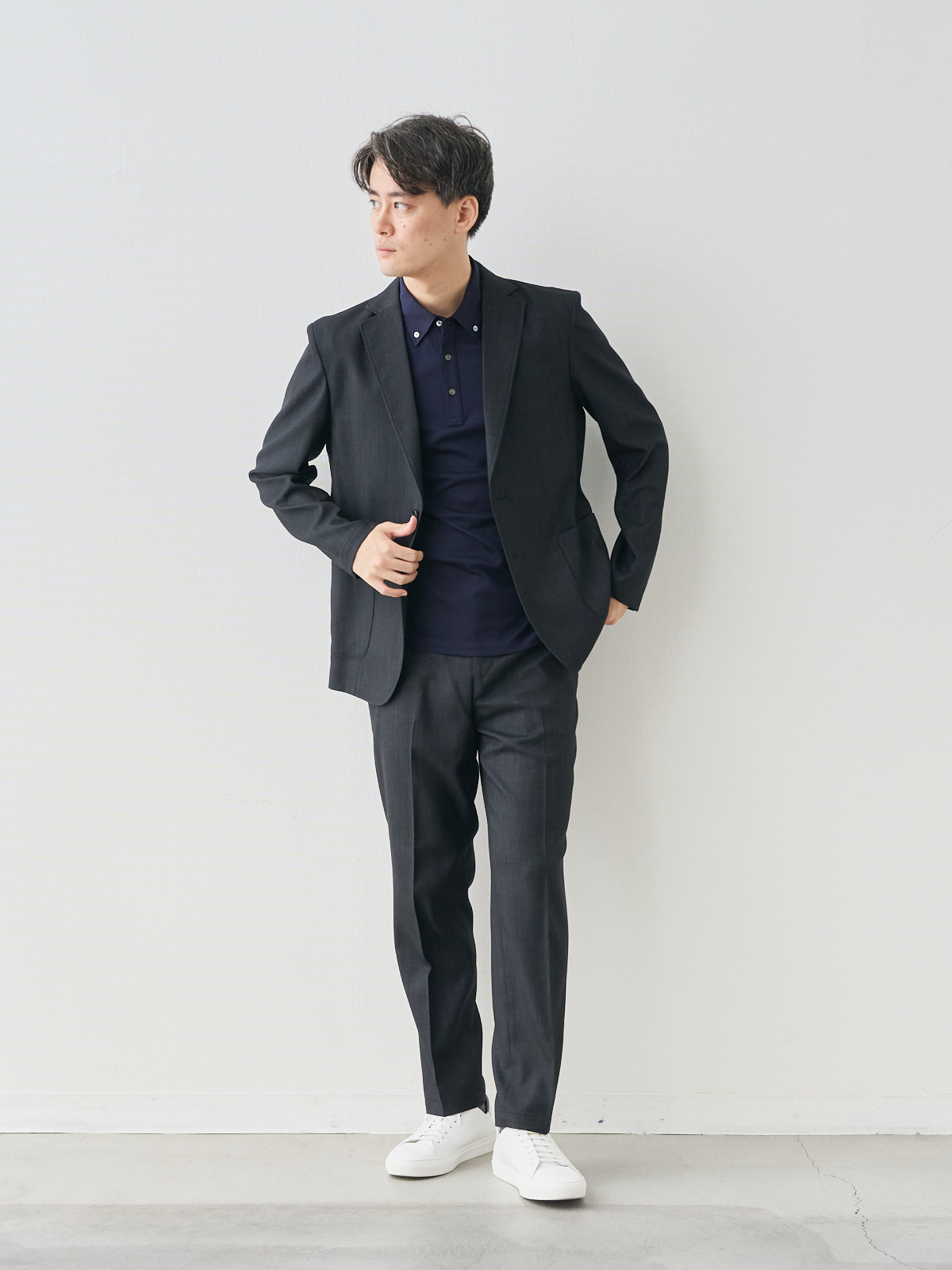 モデル 181cm 71kg ウエスト82cm サイズ L