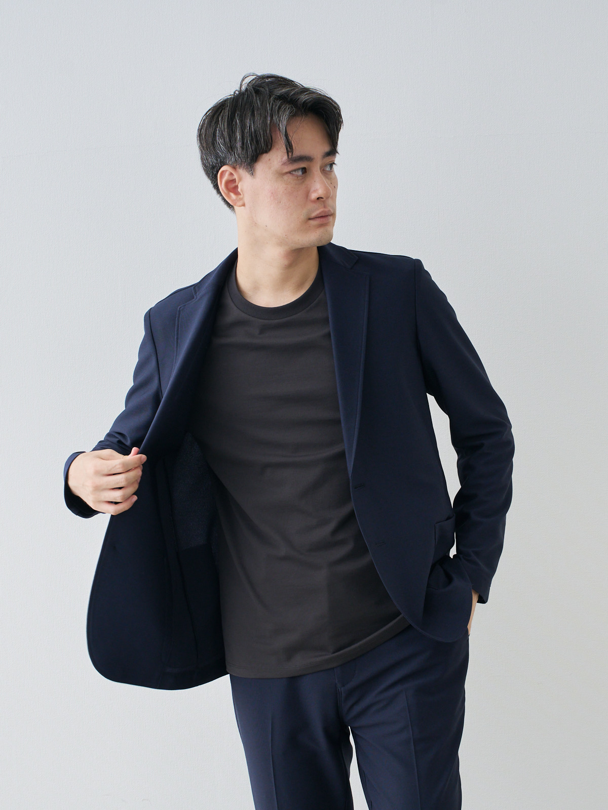 モデル 181cm 71kg ウエスト82cm サイズ L