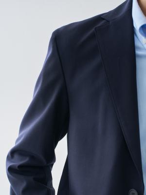 モデル 181cm 71kg ウエスト82cm サイズ L