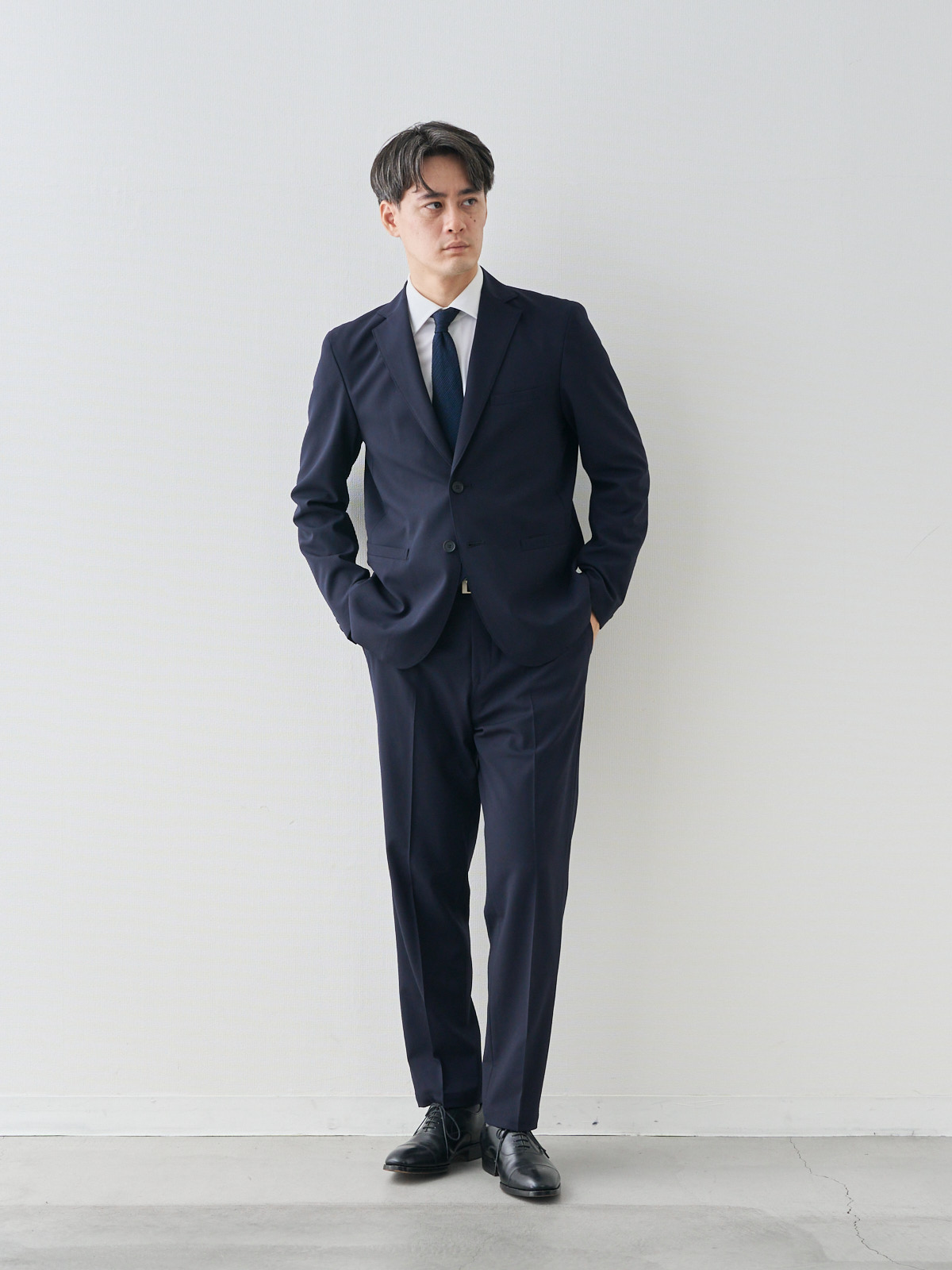 モデル 181cm 71kg ウエスト82cm サイズ L