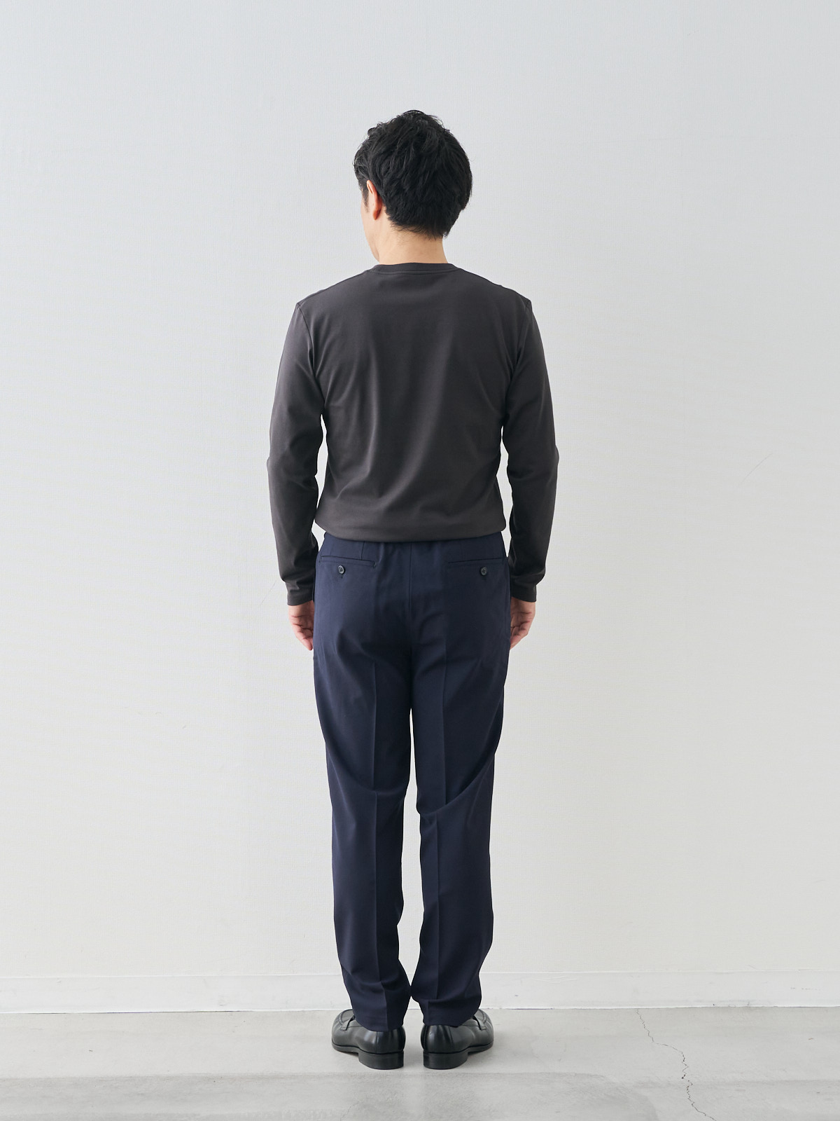 モデル 171cm 70kg ウエスト85cm サイズ M