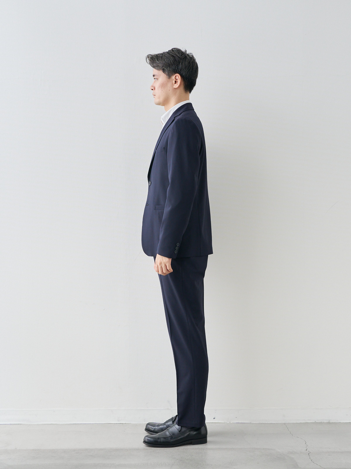 モデル 181cm 71kg ウエスト82cm サイズ L