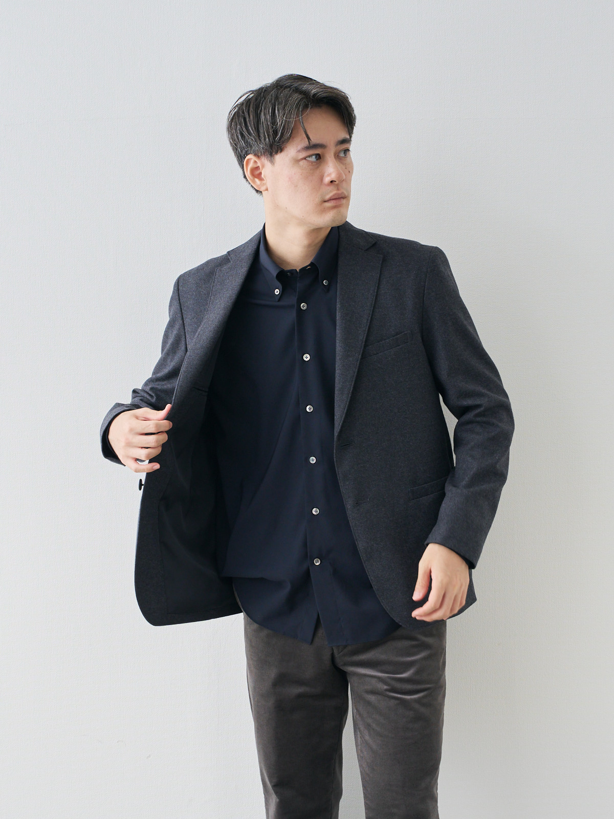 モデル 181cm 71kg ウエスト82cm サイズ L