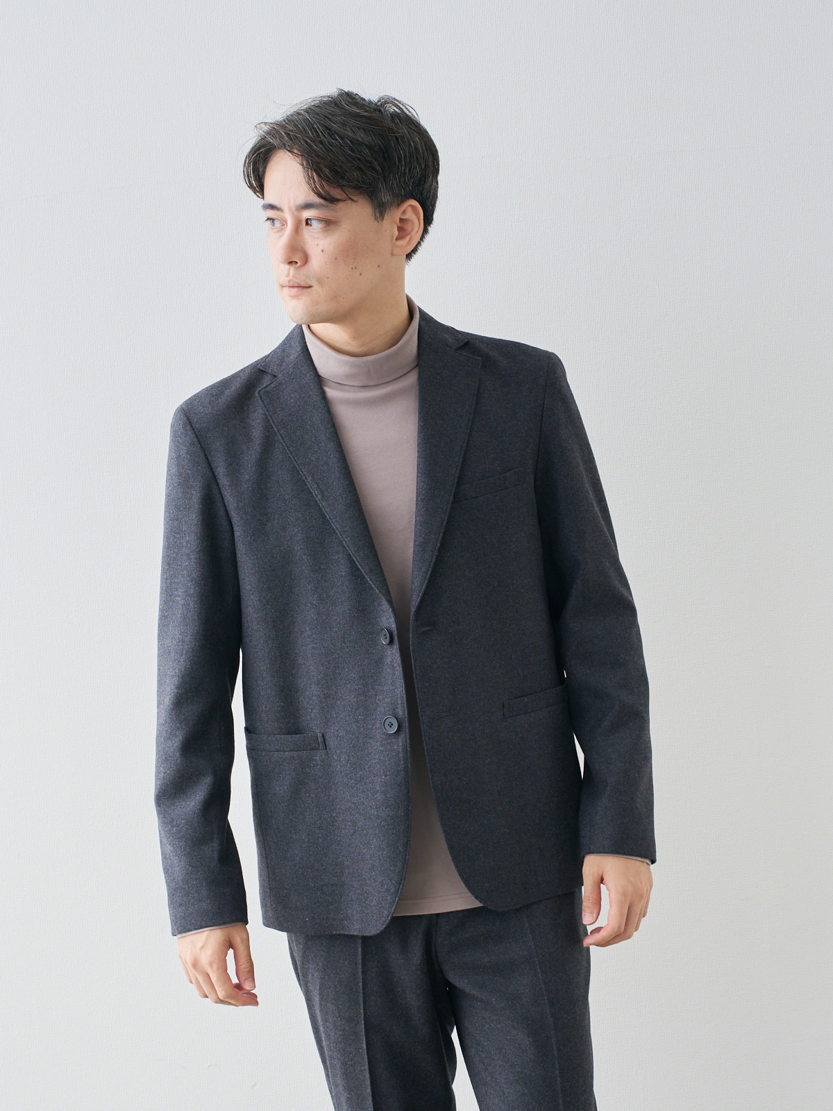 モデル 181cm 71kg ウエスト82cm サイズ L