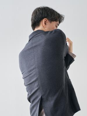モデル 181cm 71kg ウエスト82cm サイズ L