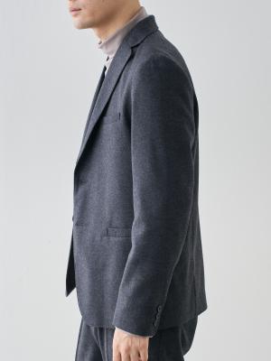 モデル 181cm 71kg ウエスト82cm サイズ L