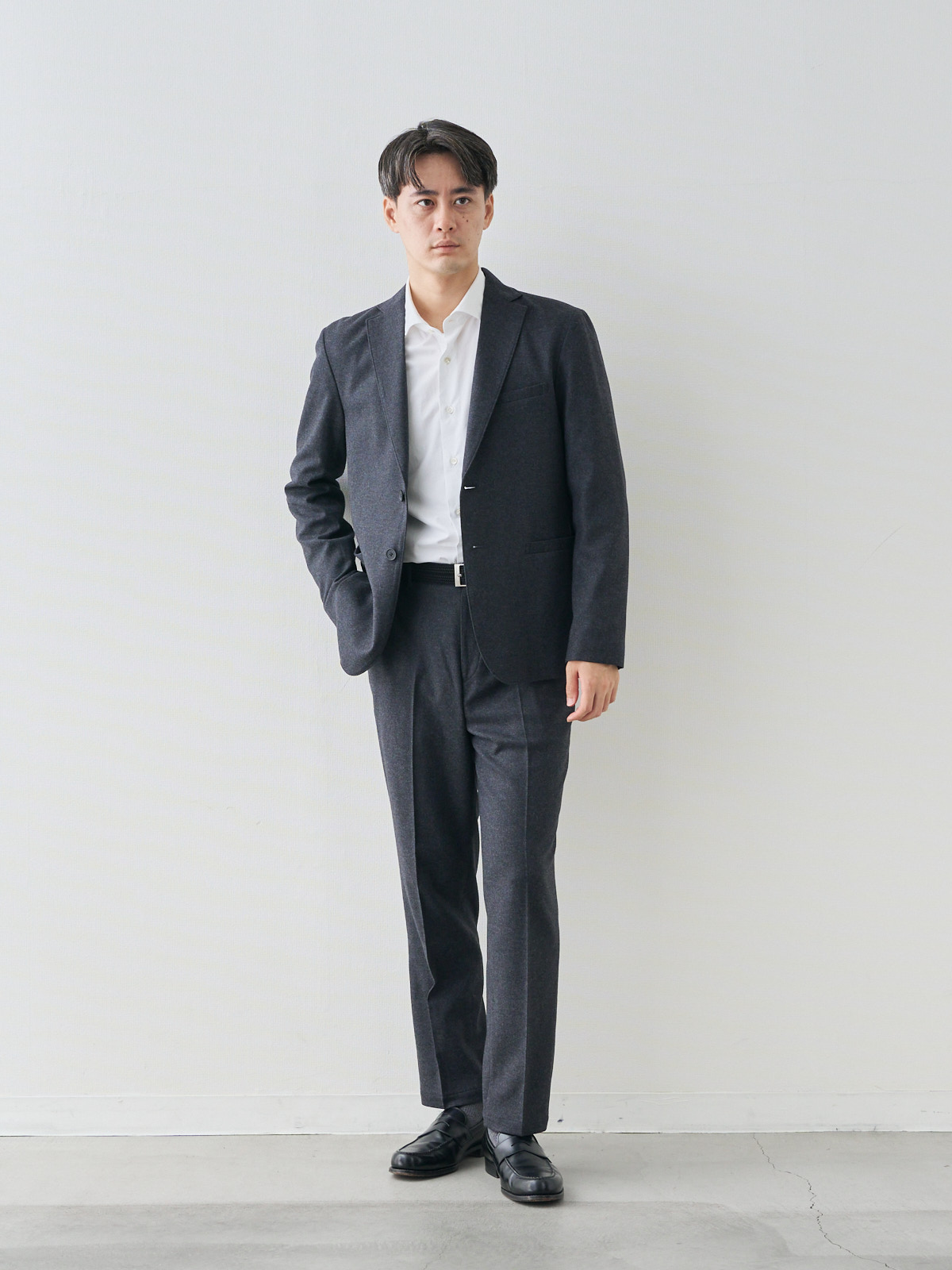 モデル 181cm 71kg ウエスト82cm サイズ L