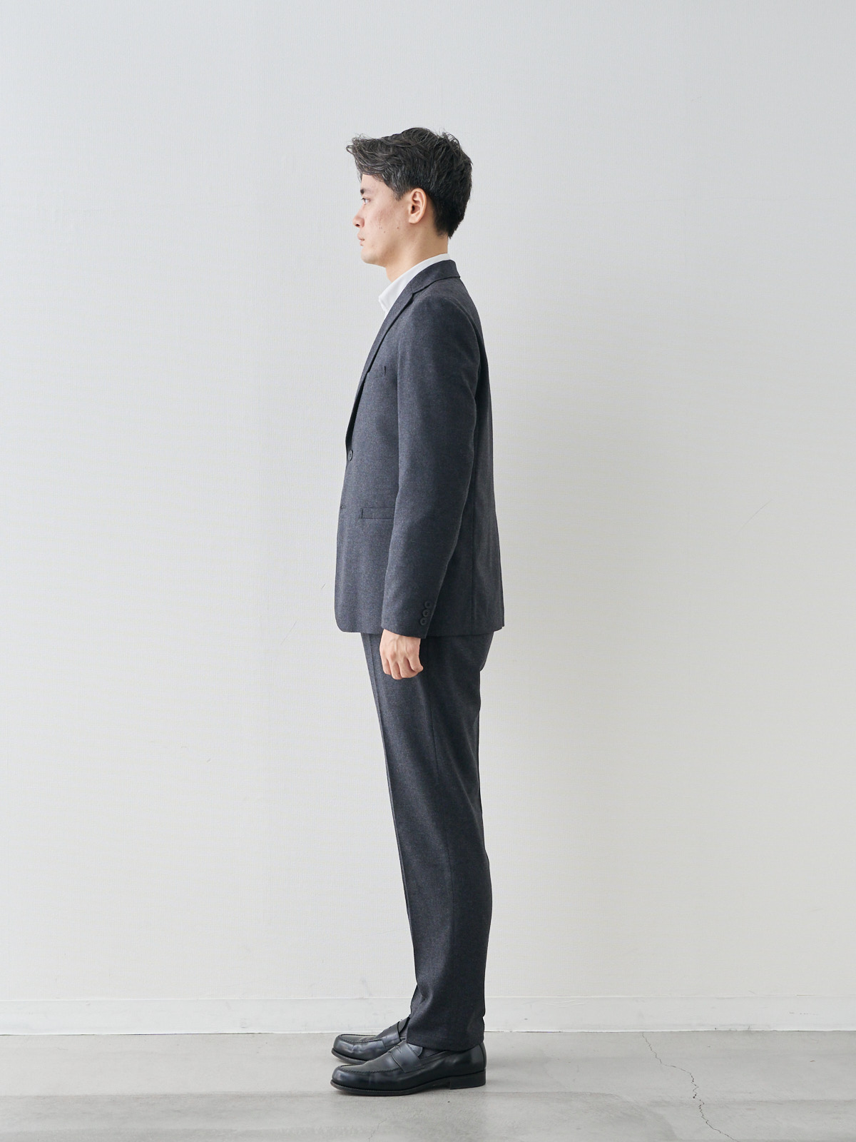 モデル 181cm 71kg ウエスト82cm サイズ L