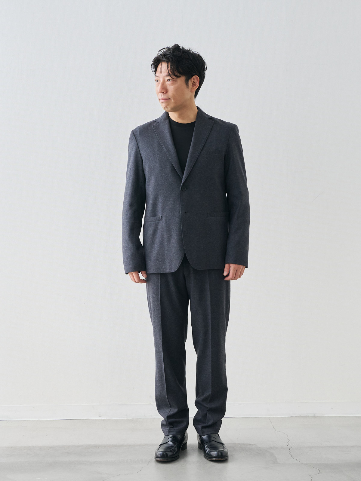 モデル 171cm 70kg ウエスト85cm サイズ L