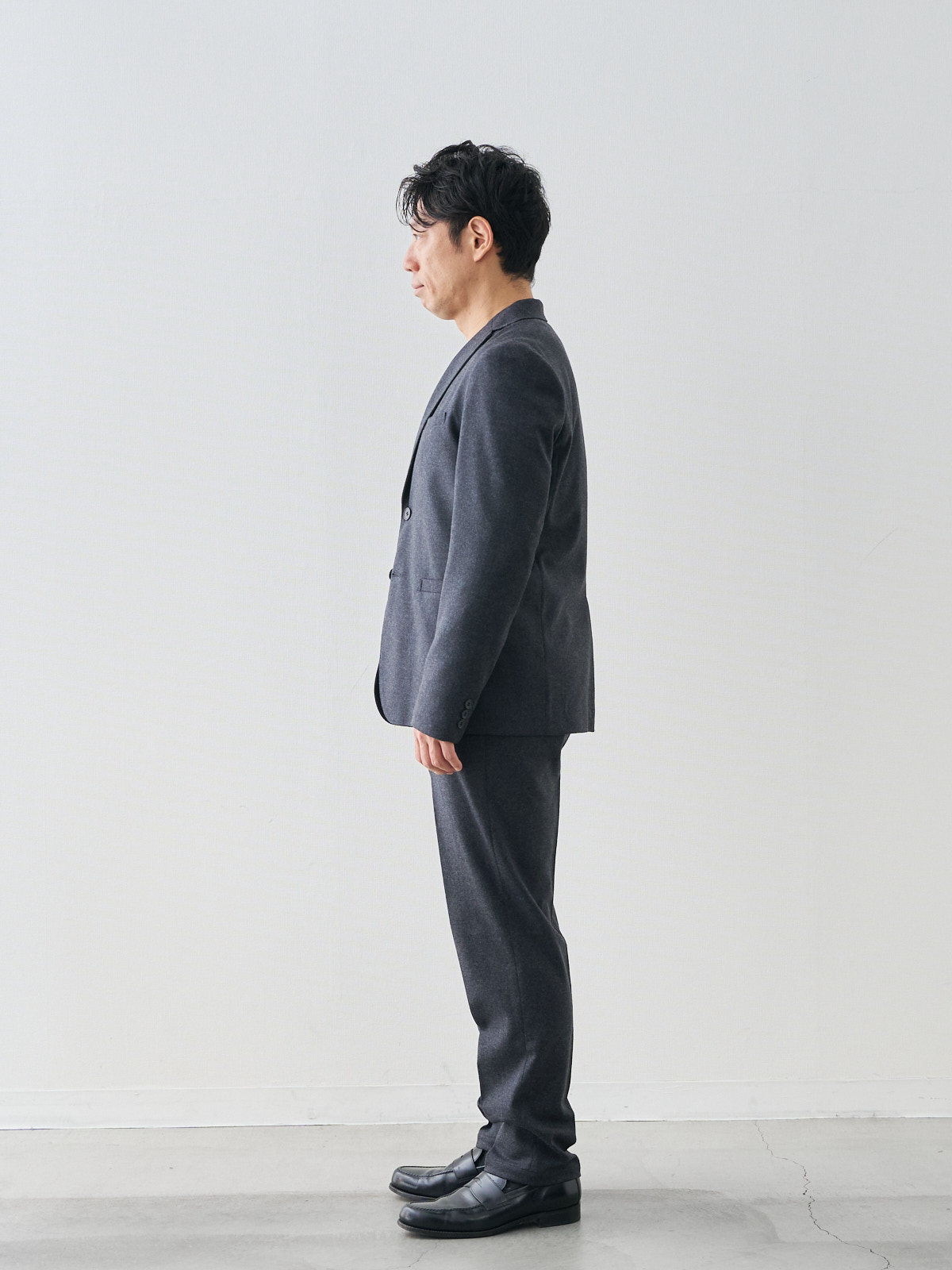 モデル 171cm 70kg ウエスト85cm サイズ L