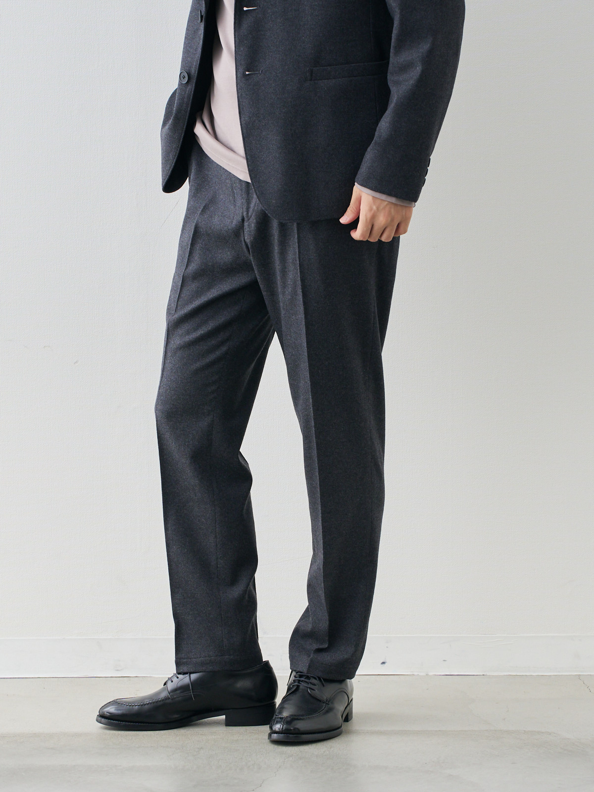 モデル 181cm 71kg ウエスト82cm サイズ L