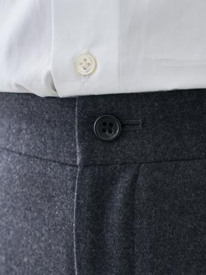 モデル 181cm 71kg ウエスト82cm サイズ L