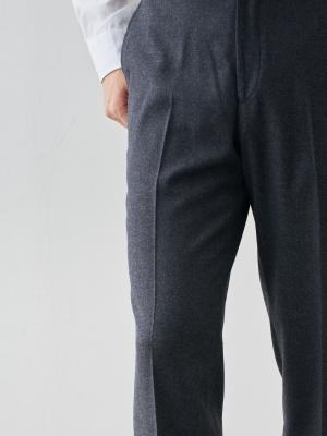 モデル 181cm 71kg ウエスト82cm サイズ L