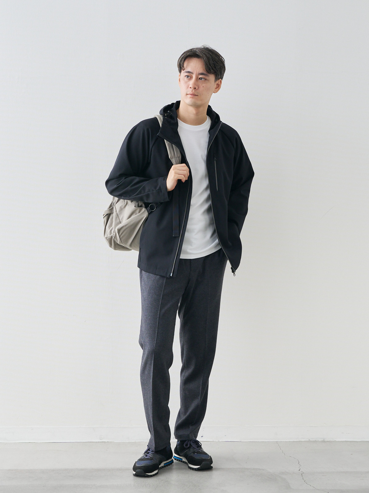 モデル 181cm 71kg ウエスト82cm サイズ L