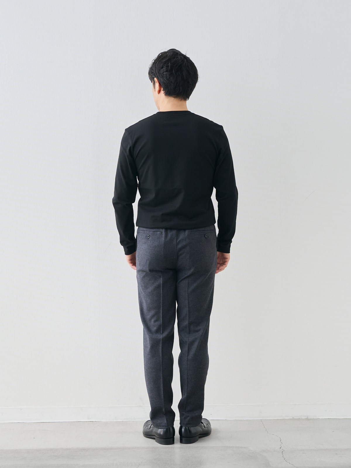 モデル 171cm 70kg ウエスト85cm サイズ M