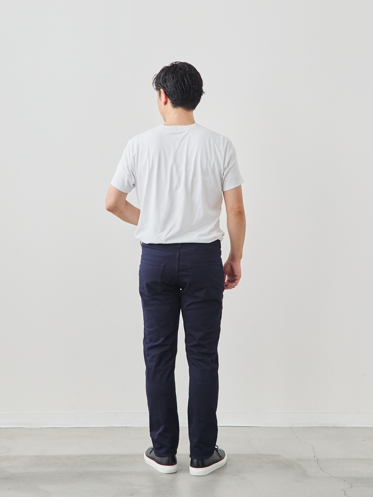 デニム職人の5ポケットストレッチチノ/ネイビー モデル 171cm 70kg サイズ L