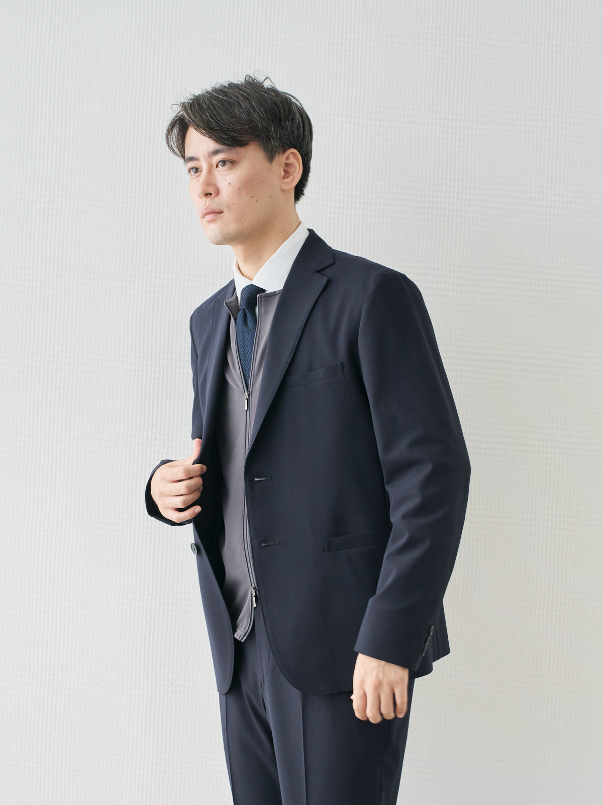 モデル 181cm 71kg ウエスト82cm サイズ L