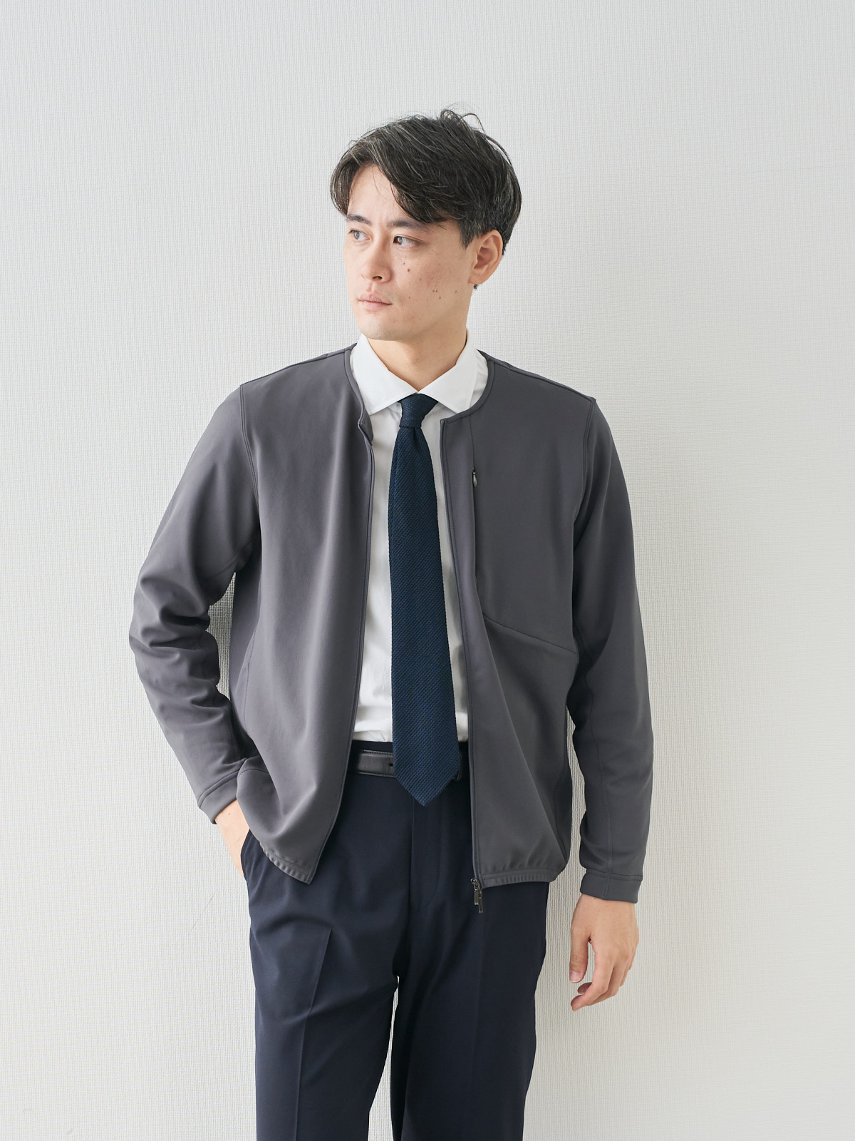 モデル 181cm 71kg ウエスト82cm サイズ L