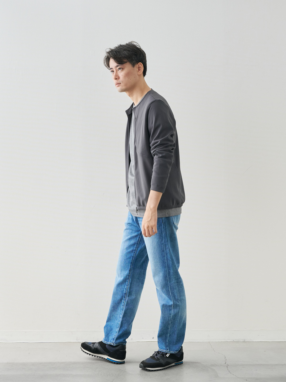 モデル 181cm 71kg ウエスト82cm サイズ L
