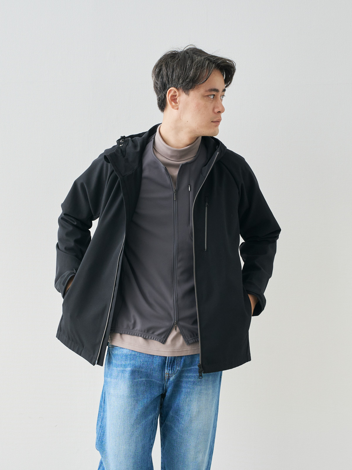 モデル 181cm 71kg ウエスト82cm サイズ L