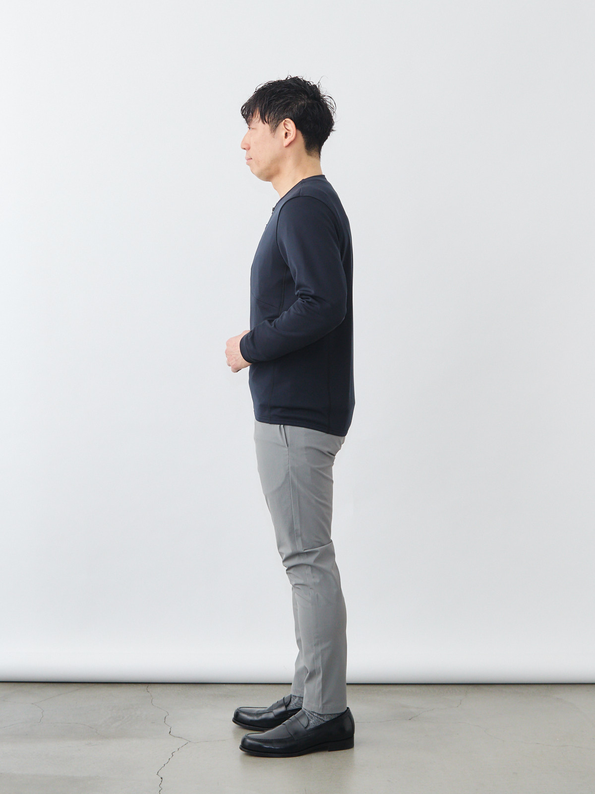 モデル 171cm 70kg ウエスト85cm サイズ M カラー:ブラック
