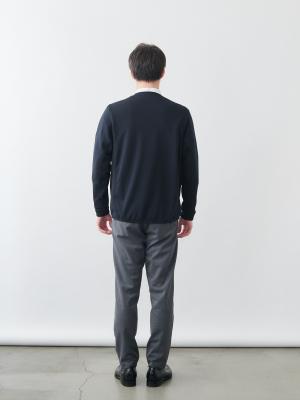 モデル 181cm 71kg ウエスト82cm サイズ LL カラー:ブラック