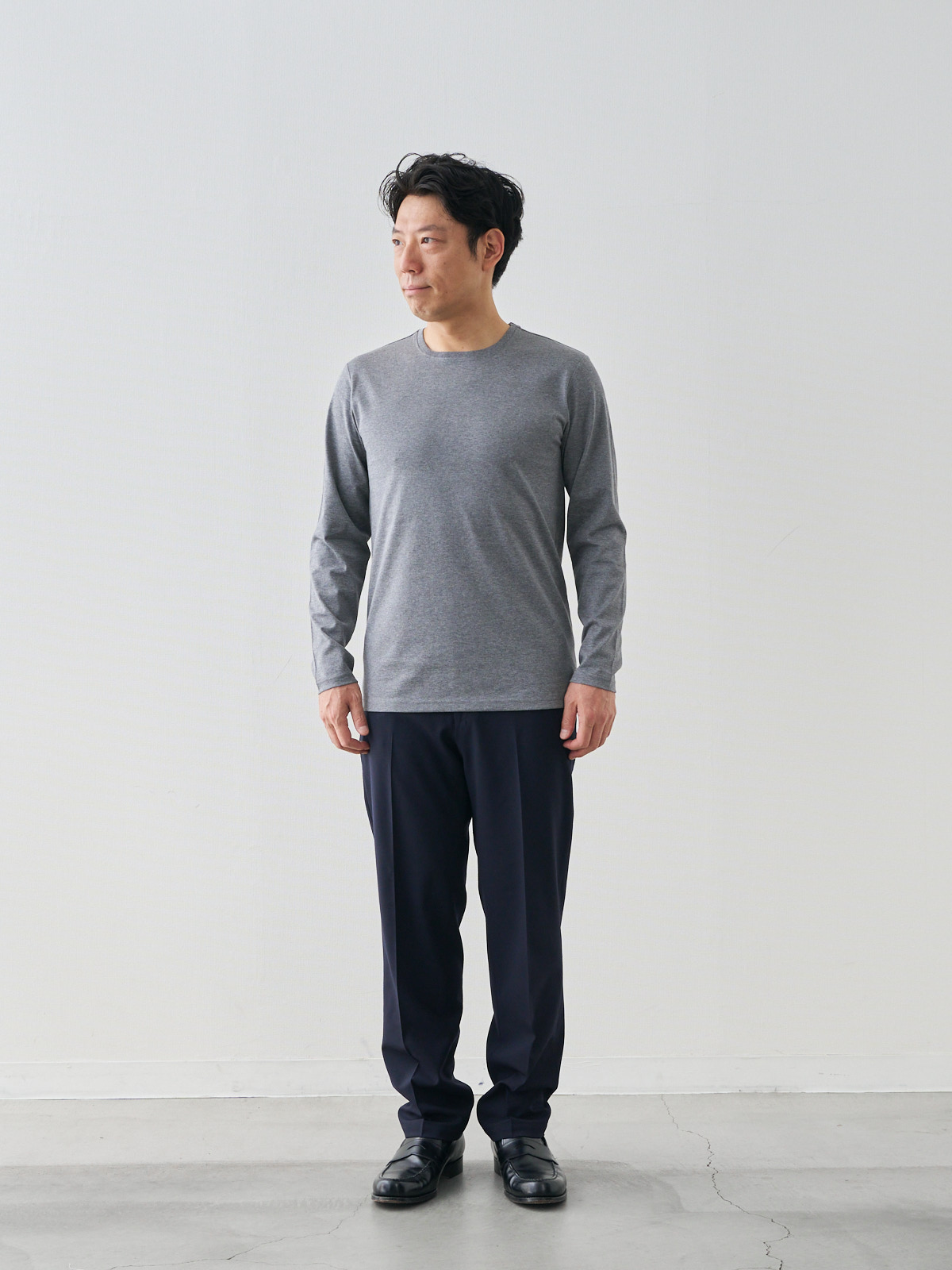 モデル 171cm 70kg ウエスト85cm サイズ M