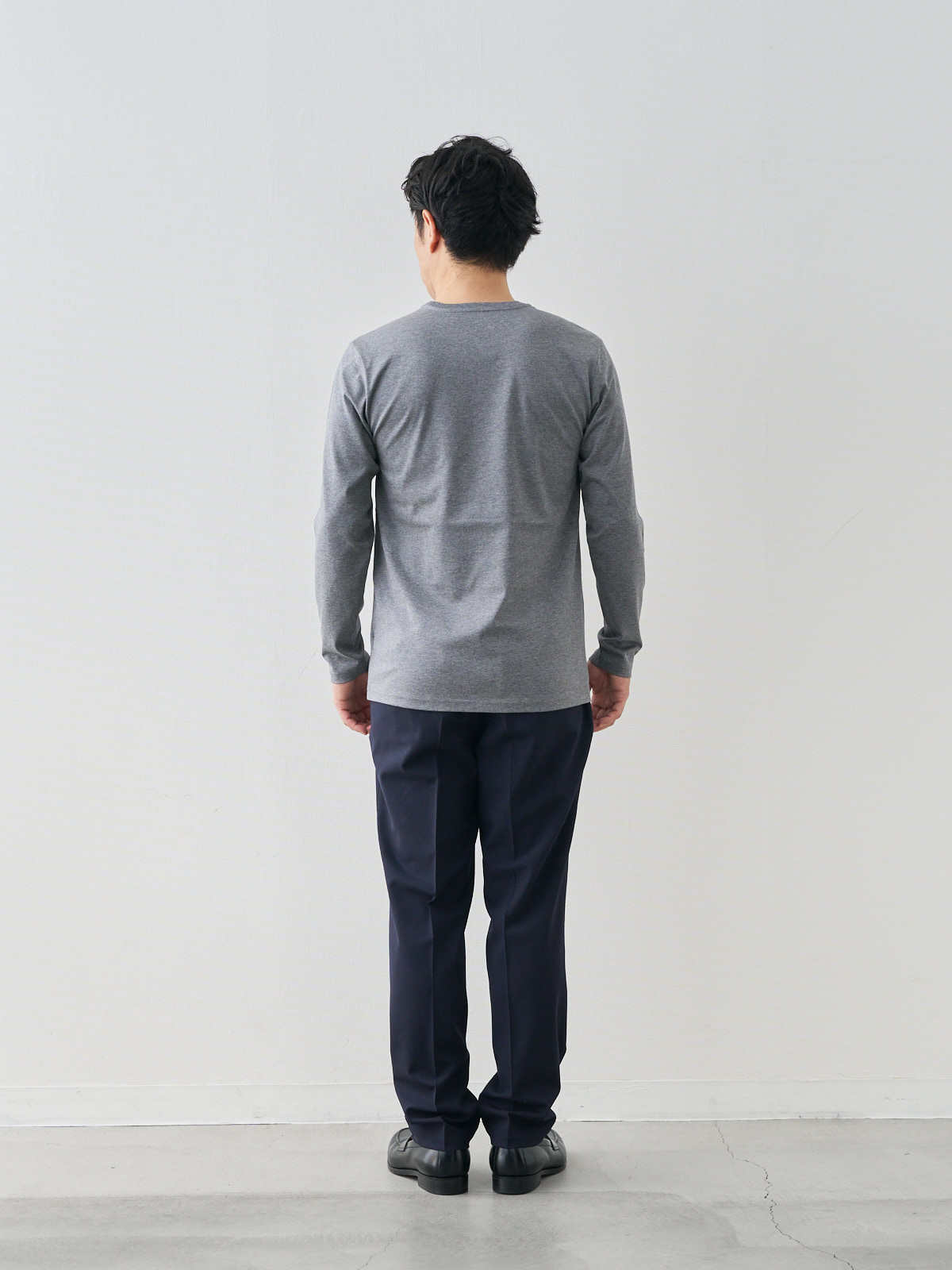 モデル 171cm 70kg ウエスト85cm サイズ M