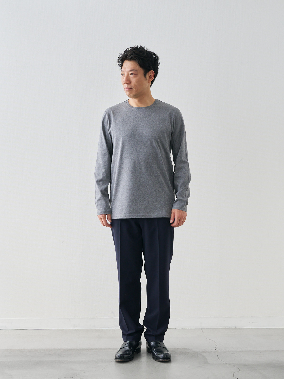 モデル 171cm 70kg ウエスト85cm サイズ L