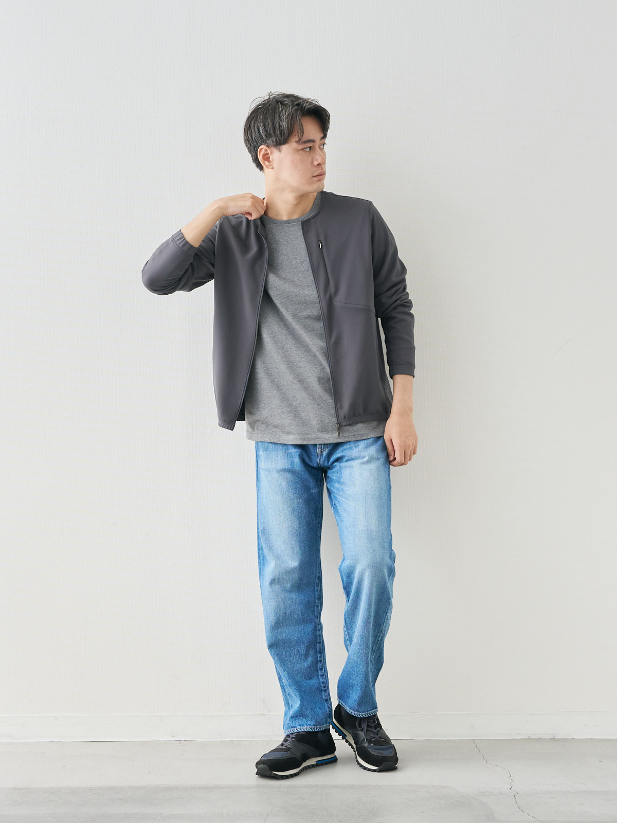 モデル 181cm 71kg ウエスト82cm サイズ L