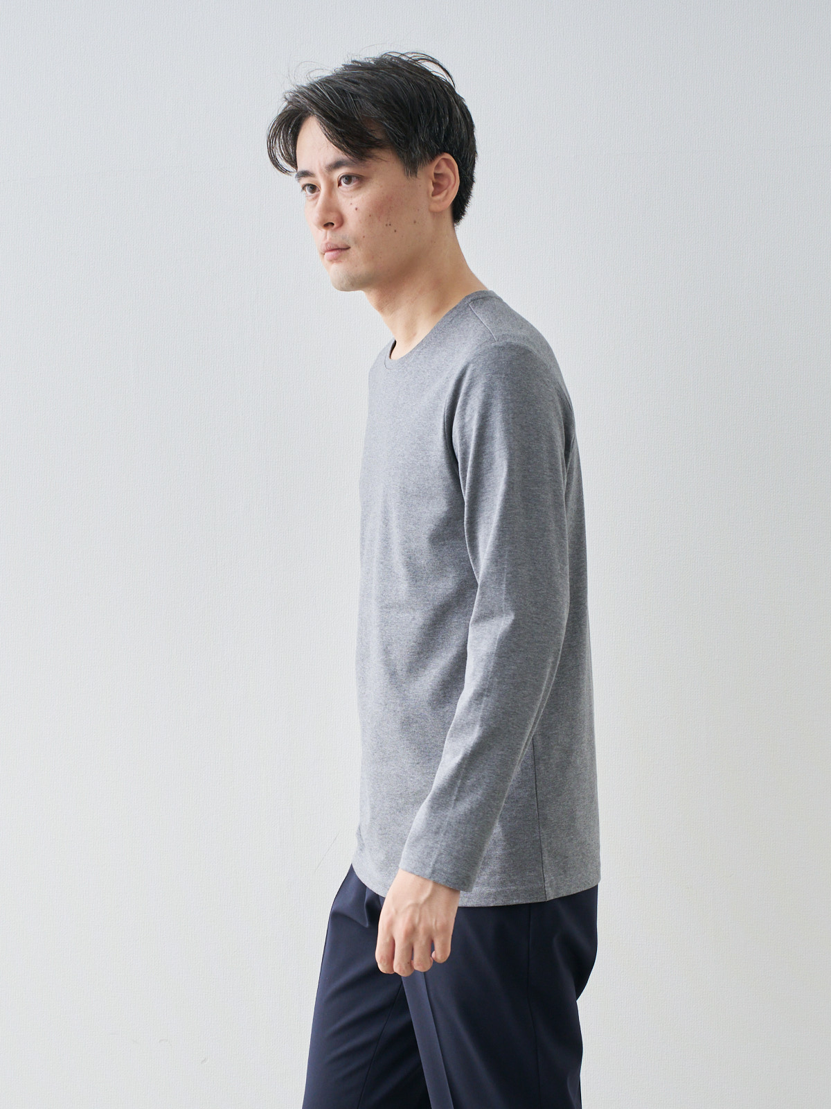 モデル 181cm 71kg ウエスト82cm サイズ L