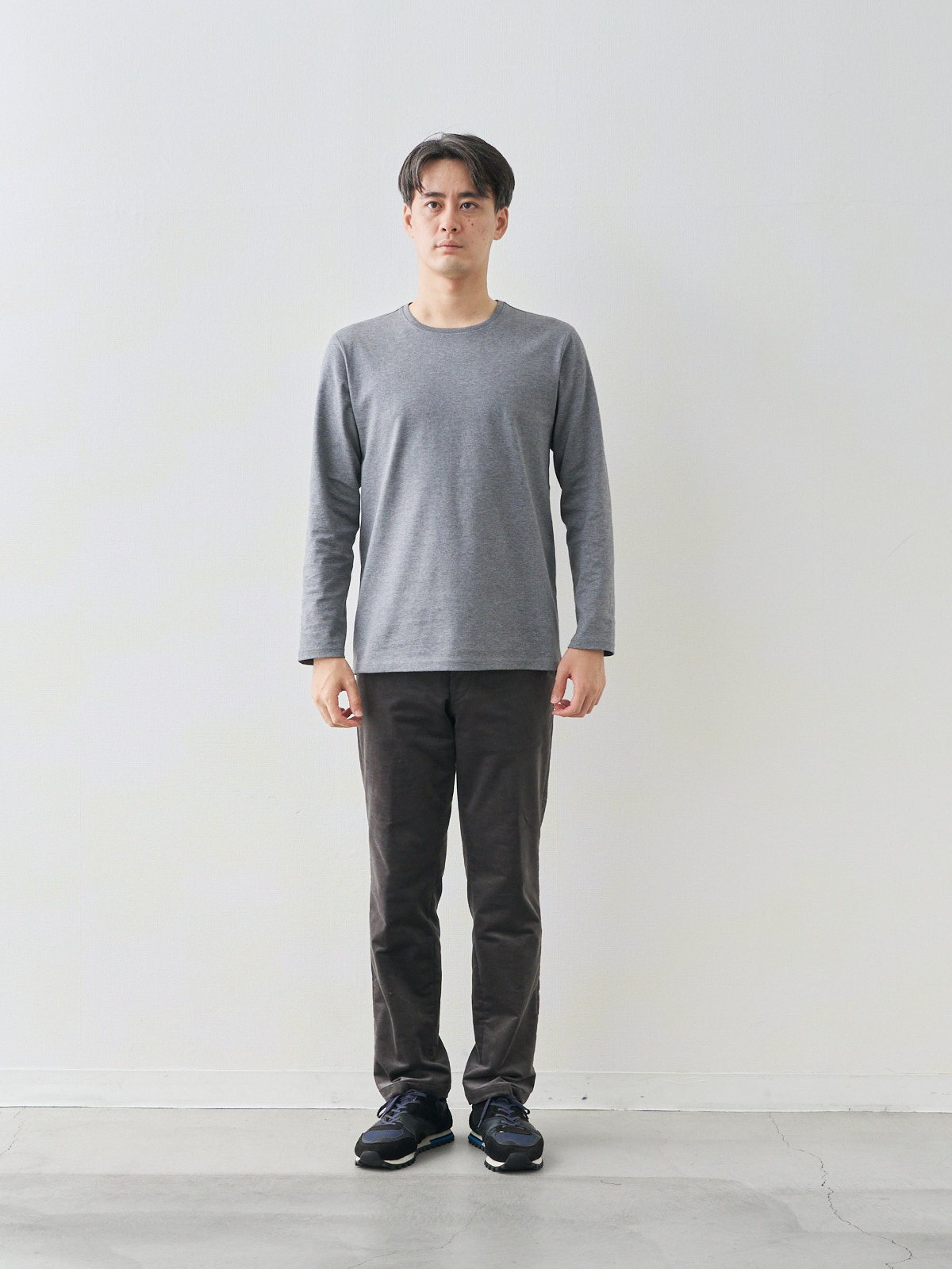モデル 181cm 71kg ウエスト82cm サイズ L