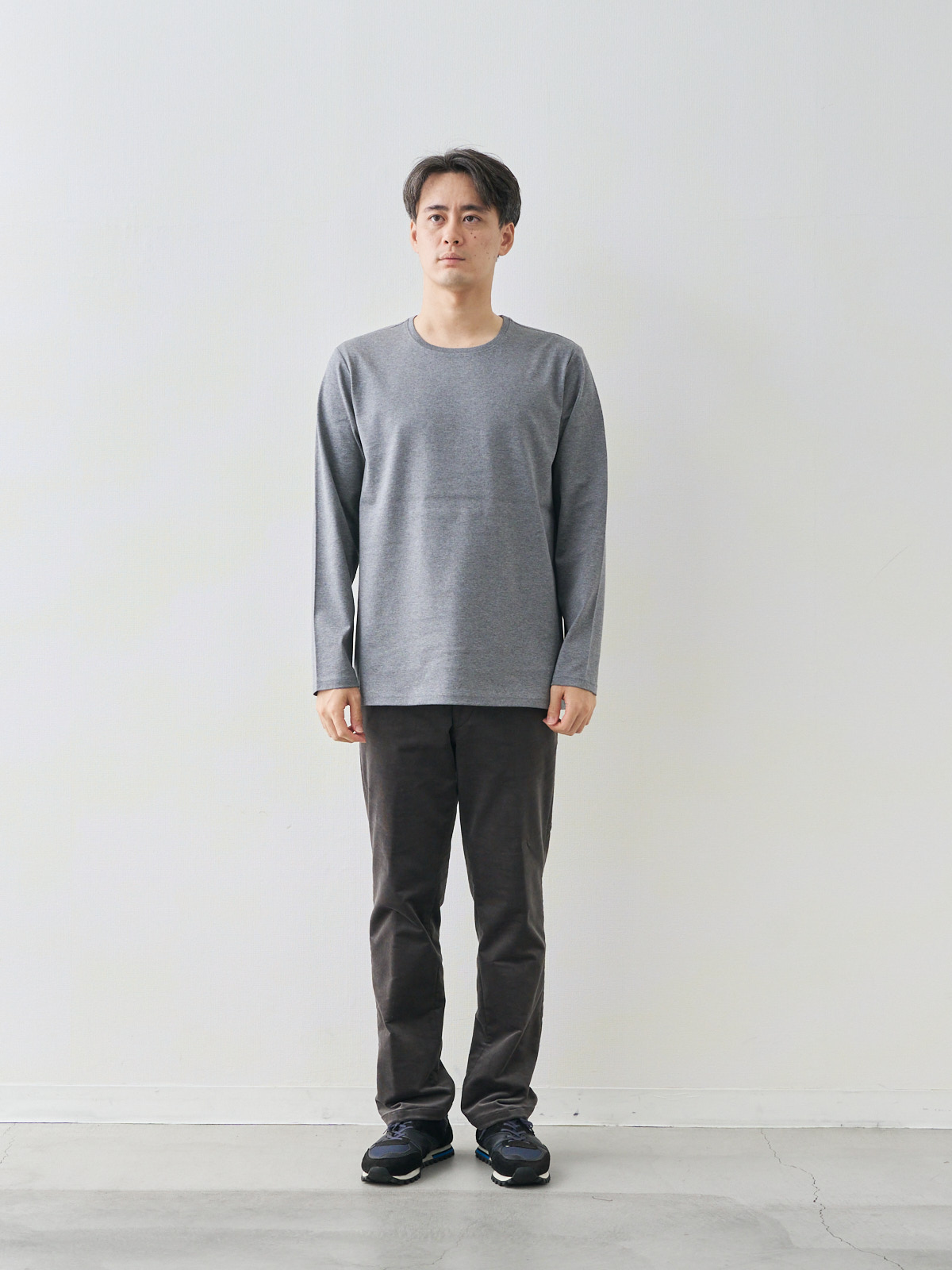 モデル 181cm 71kg ウエスト82cm サイズ LL