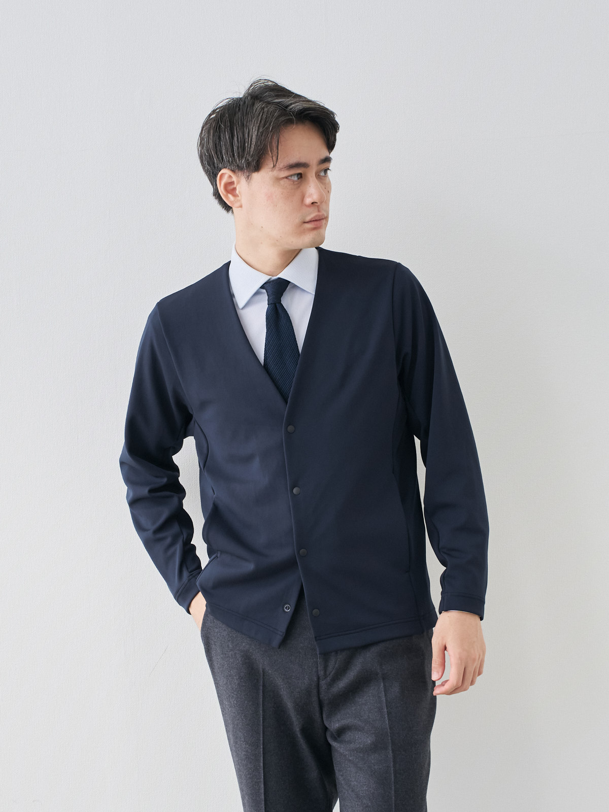 モデル 181cm 71kg ウエスト82cm サイズ L
