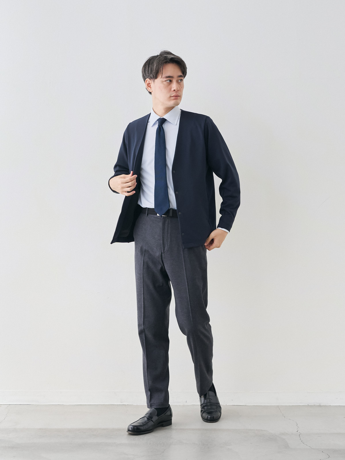 モデル 181cm 71kg ウエスト82cm サイズ L