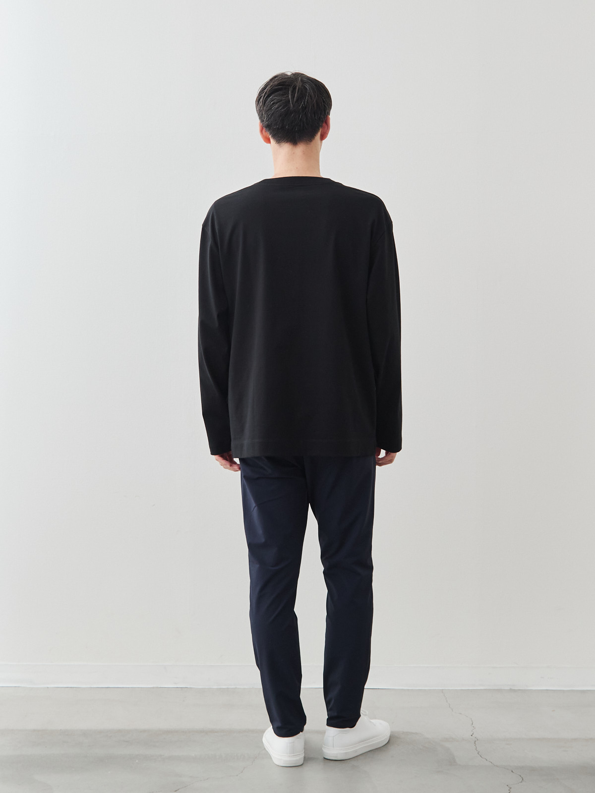 モデル 181cm 71kg サイズ LL