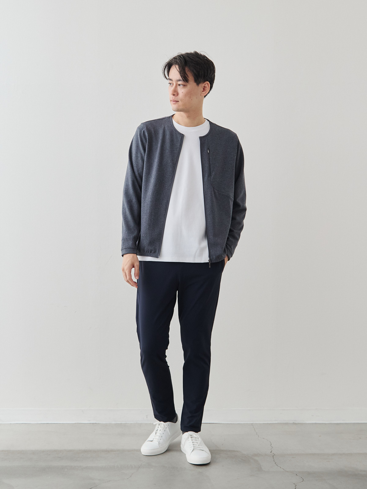 スマートシルエット マルチバランサー 超伸縮パンツ/ネイビー モデル 181cm 71kg サイズ L