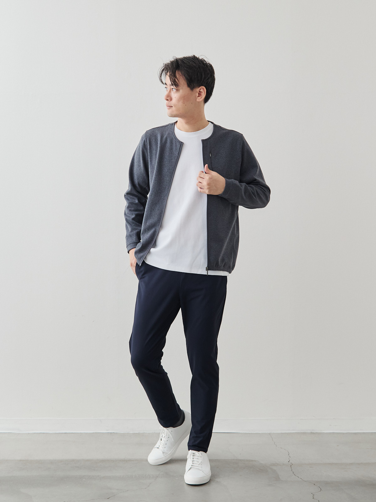 スマートシルエット マルチバランサー 超伸縮パンツ/ネイビー モデル 181cm 71kg サイズ L