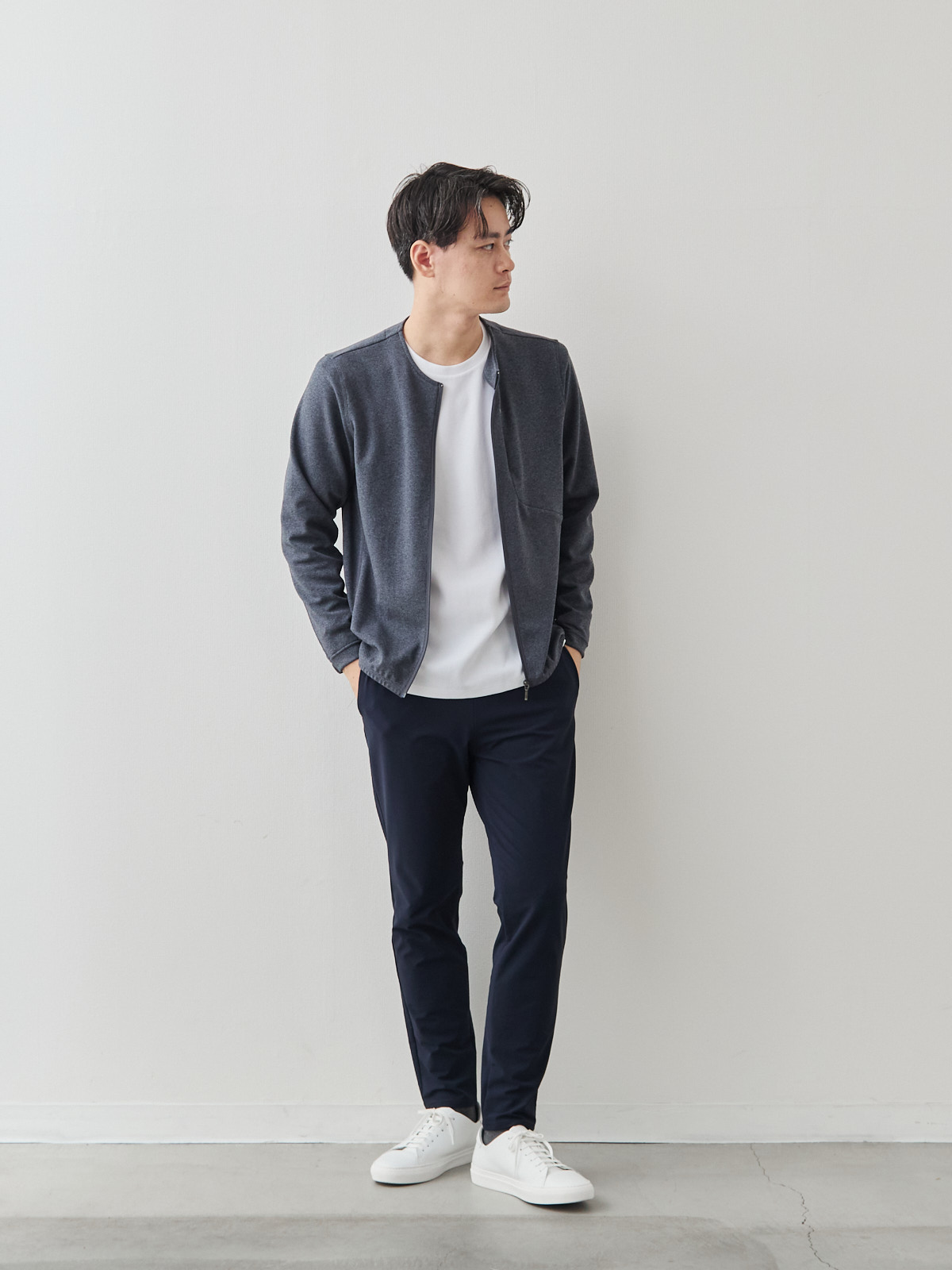 スマートシルエット マルチバランサー 超伸縮パンツ/ネイビー モデル 181cm 71kg サイズ L