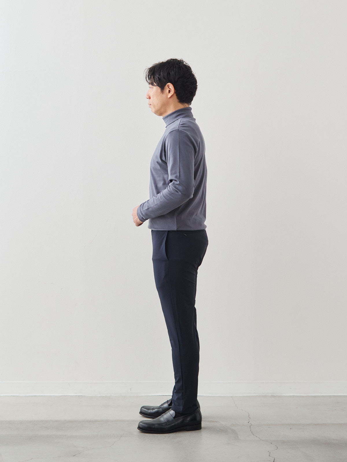 スマートシルエット マルチバランサー 超伸縮パンツ/ネイビー モデル 171cm 70kg サイズ M
