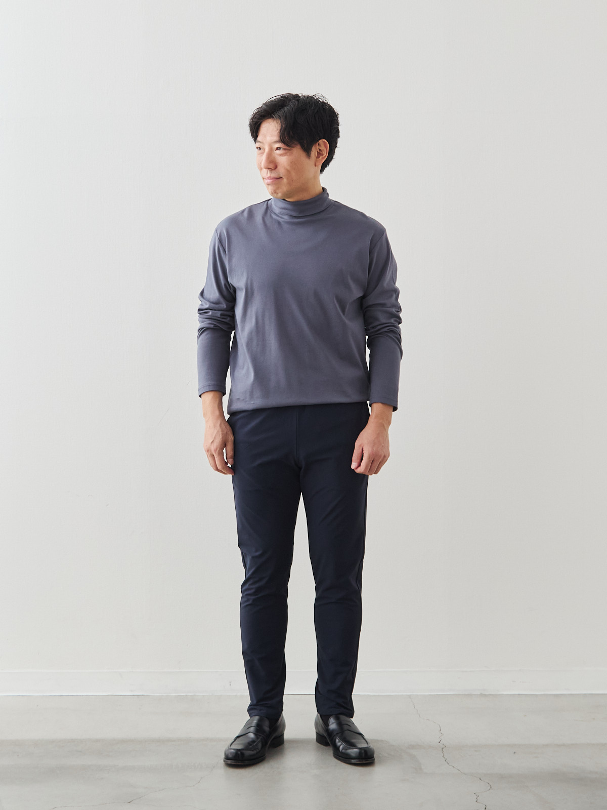 スマートシルエット マルチバランサー 超伸縮パンツ/ネイビー モデル 171cm 70kg サイズ L