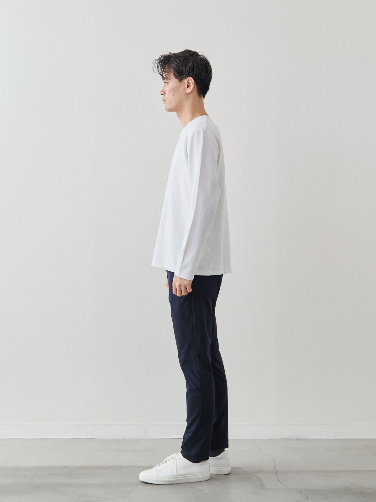 スマートシルエット マルチバランサー 超伸縮パンツ/ネイビー モデル 181cm 71kg サイズ L