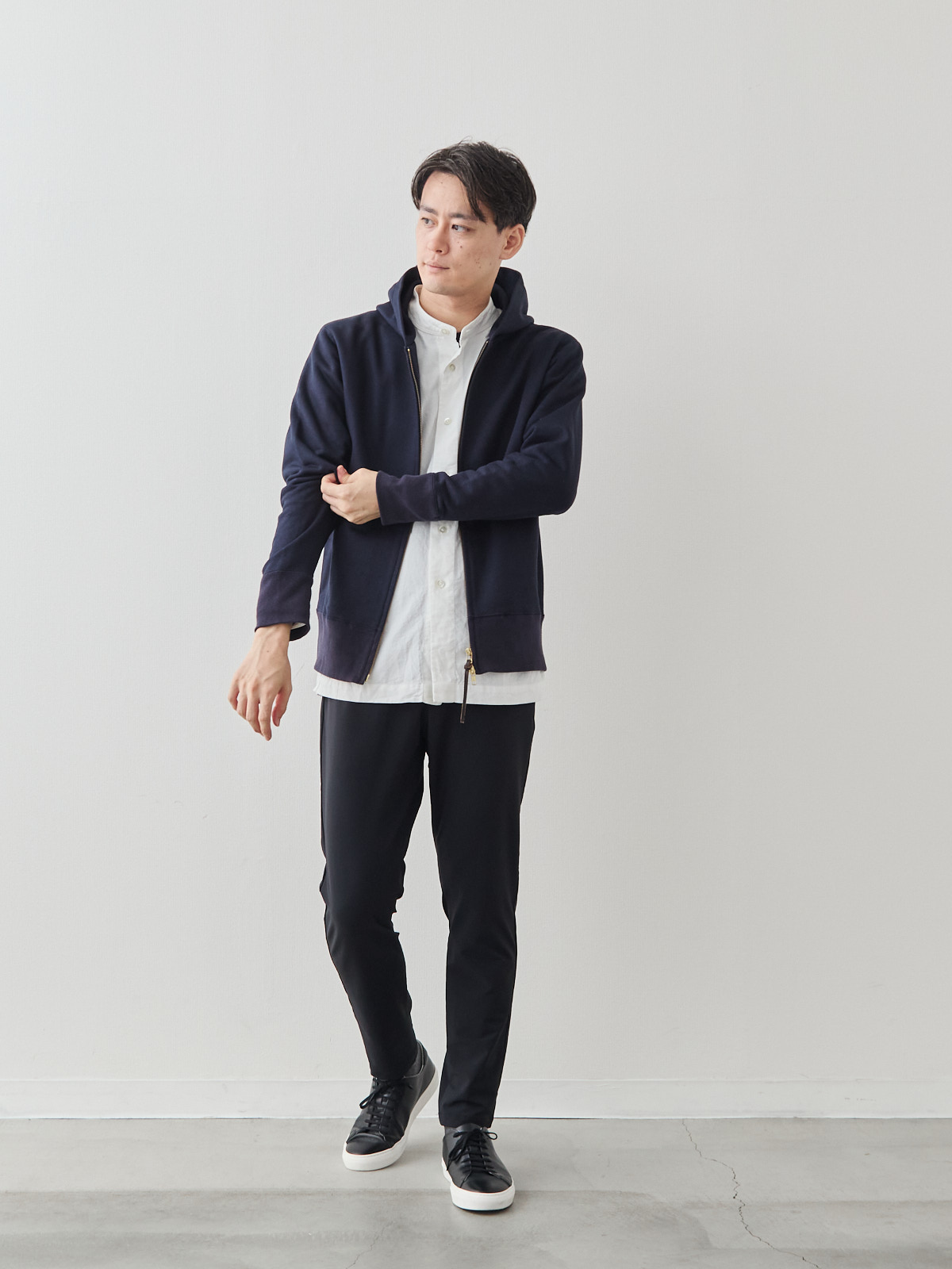 スマートシルエット マルチバランサー 超伸縮パンツ/ブラック モデル 181cm 71kg サイズ L